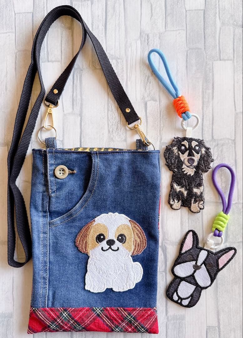 専用　ハンドメイド　刺繍　ダックス　ボストンテリア　キーホルダー