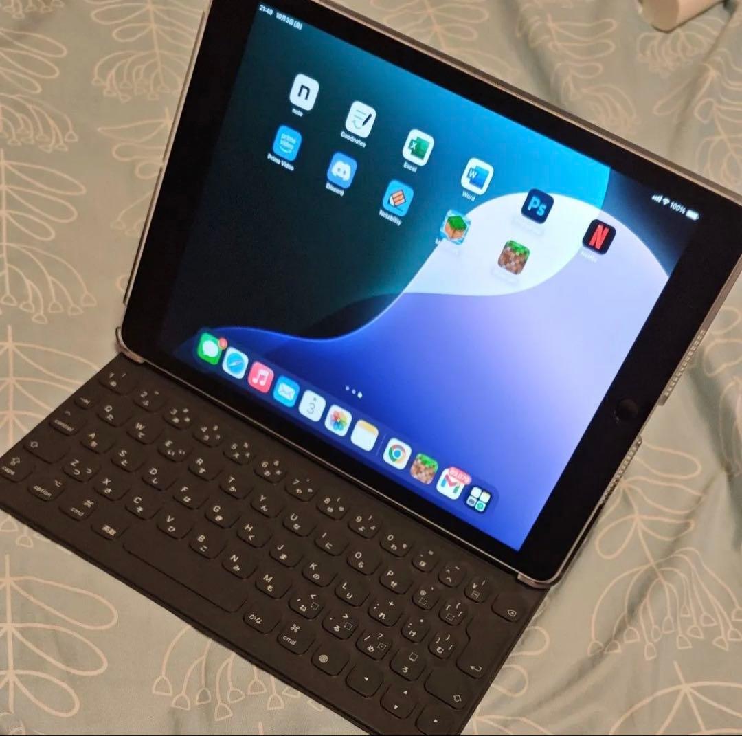 iPad第9世代　Wi-Fi+セルラー シルバー64GB+スマートキーボード