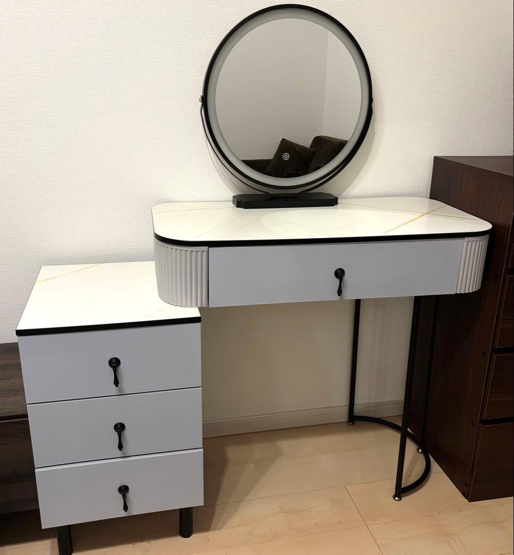引越しの為値下げ【美品/定価11万円】ドレッサー／メイク台／YVYKFZD