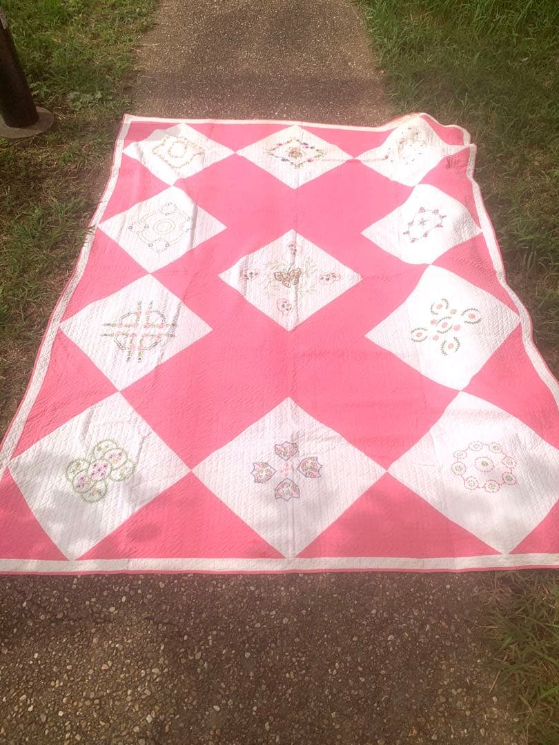 アンティーク　パッチワーク　キルト  手刺繍　ピンク　花　アメリカ
