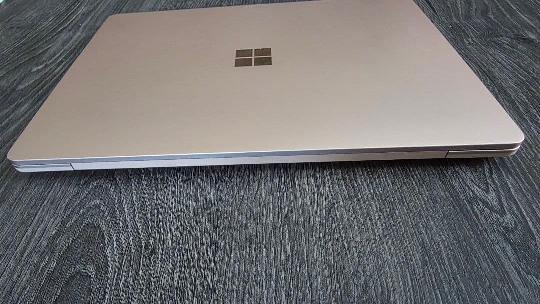 Windowsノート本体 Microsoft Surface Laptop Go 8GB / 128GB