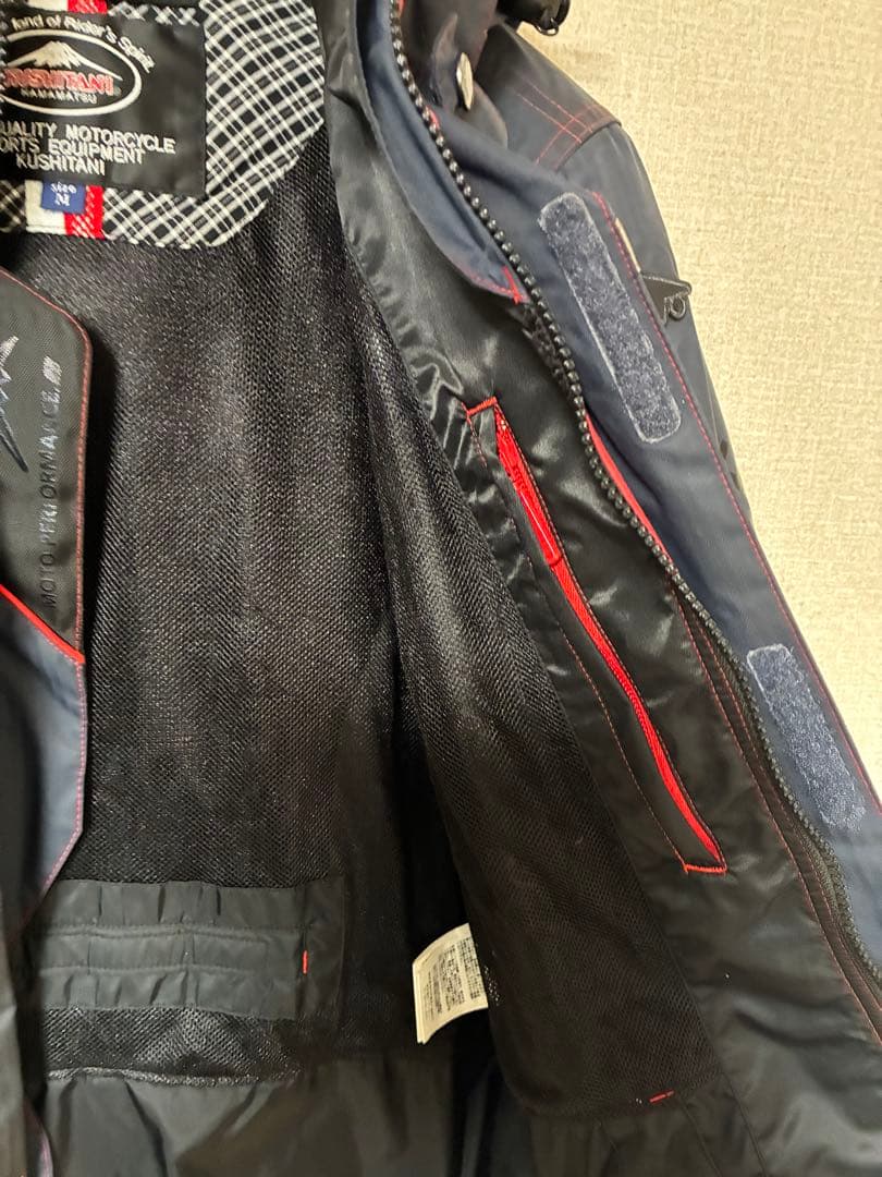 クシタニ　アロフトフードジャケット　Mサイズ