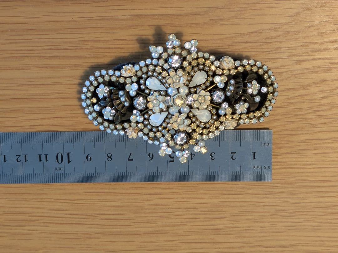 l*y様 ミハエルネグリン ヘアバレッタ