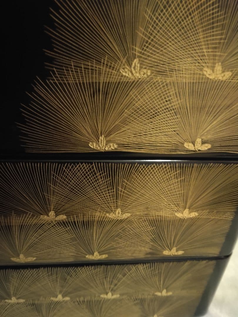 重箱 本漆塗 七寸三段重 沈金若松