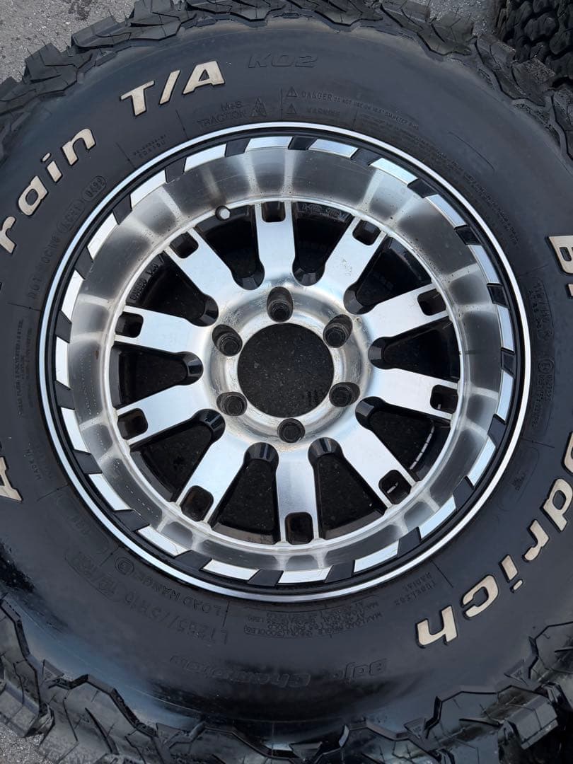 ランクル用タイヤホイール 4本セット LT265/75R16 8J 2022年