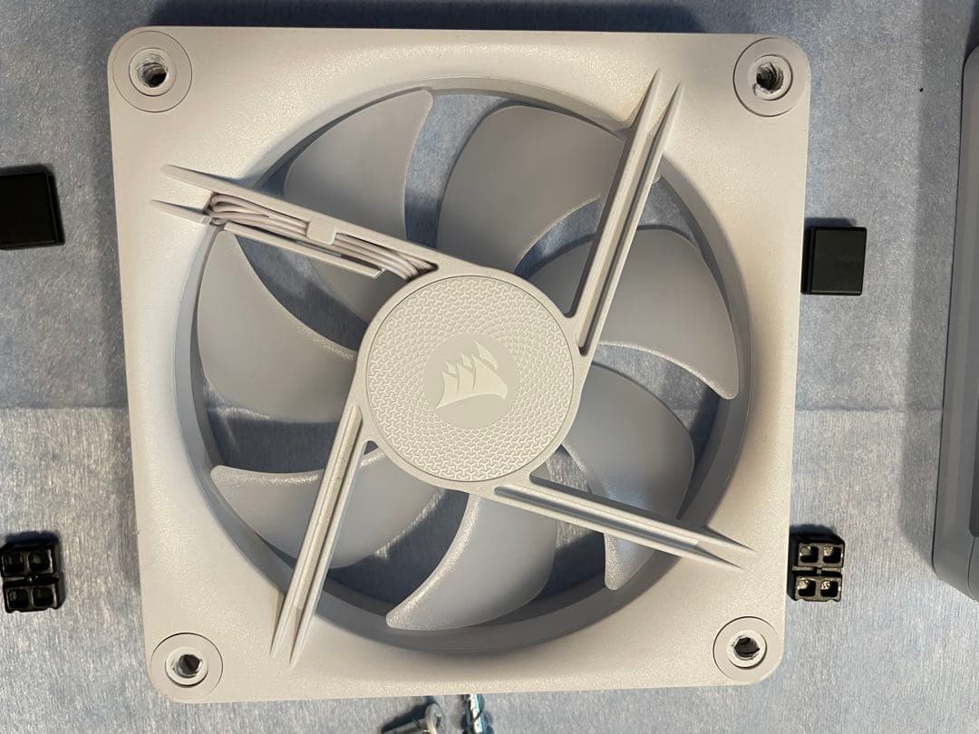 Corsair LX120-R RGB 120mmファン 3個セット【バラ売可】