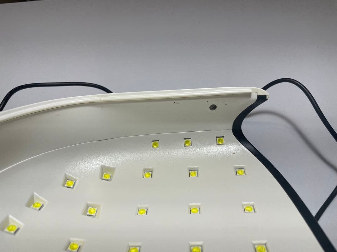 ネイルライト　SHAREYDVA LUNA UV/LED 36W