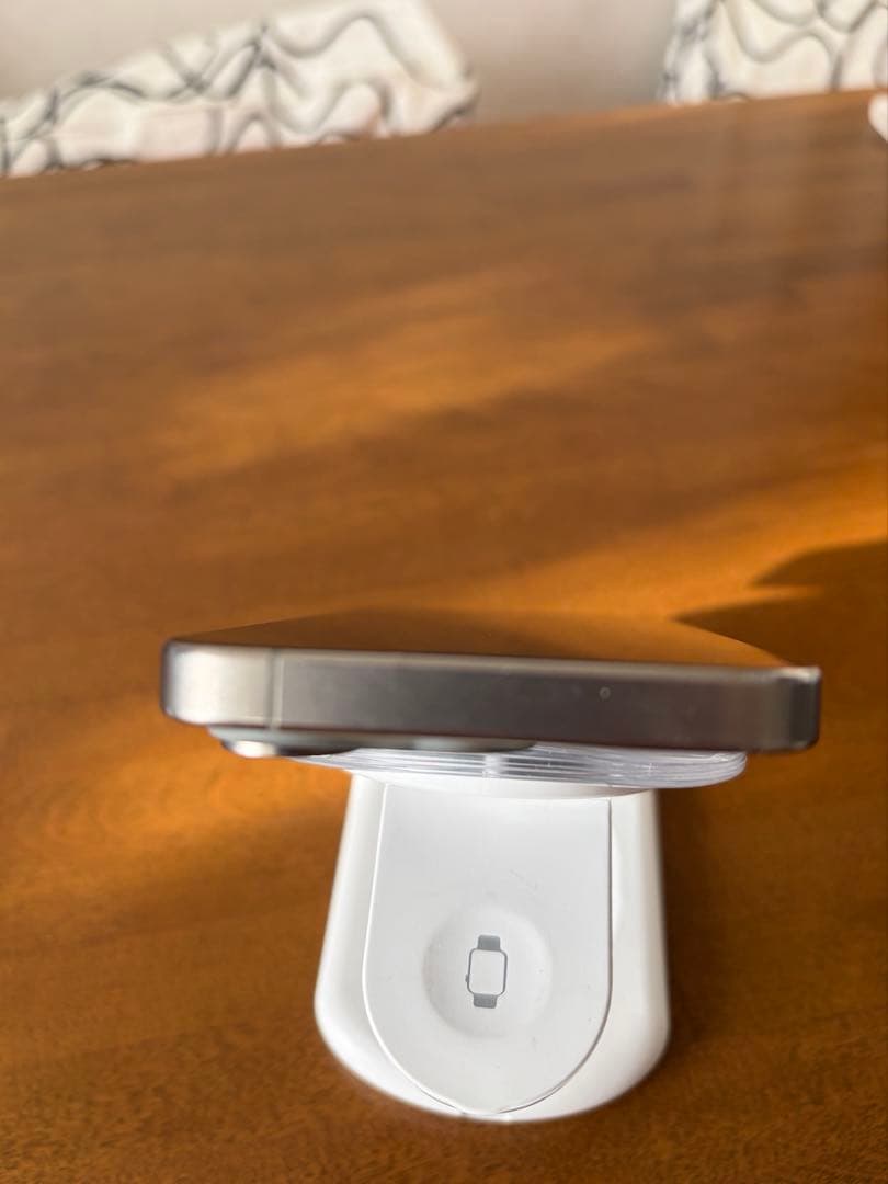 Apple iPhone 15 Pro SIMフリー 128GB 残量88%