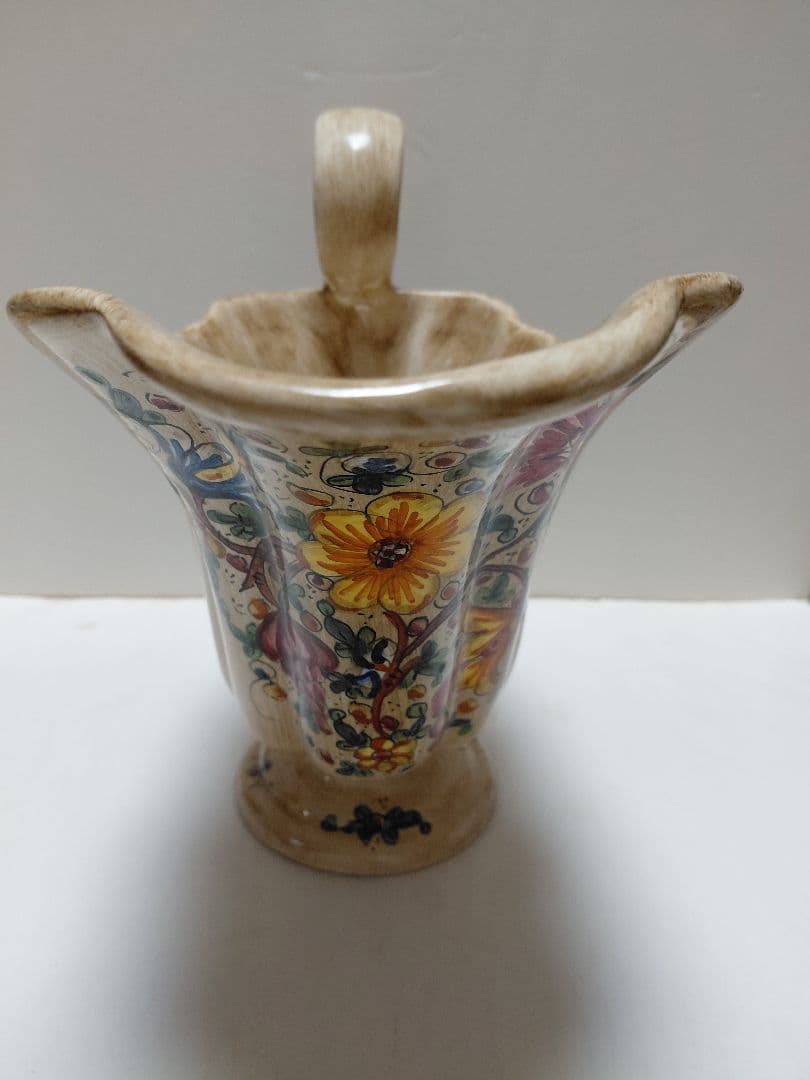 イタリアグッピオ　バフォッキオ工房