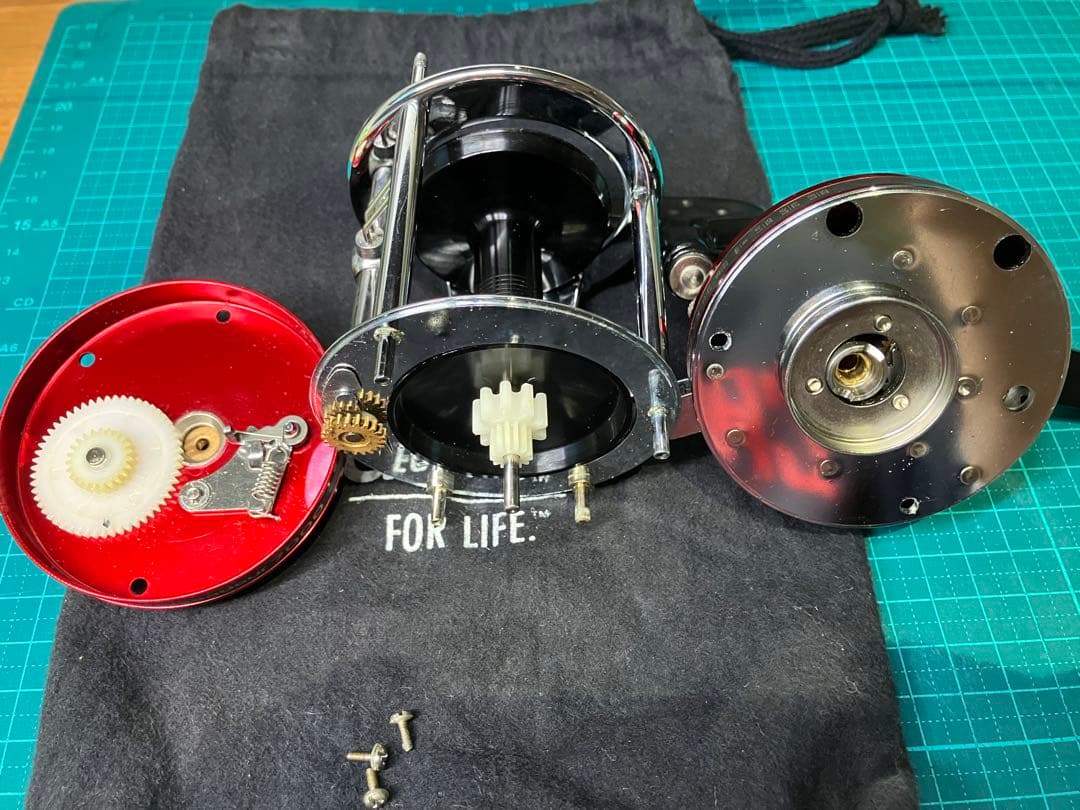 【入手困難】AbuGarcia（アブガルシア）ambassadeur 7000