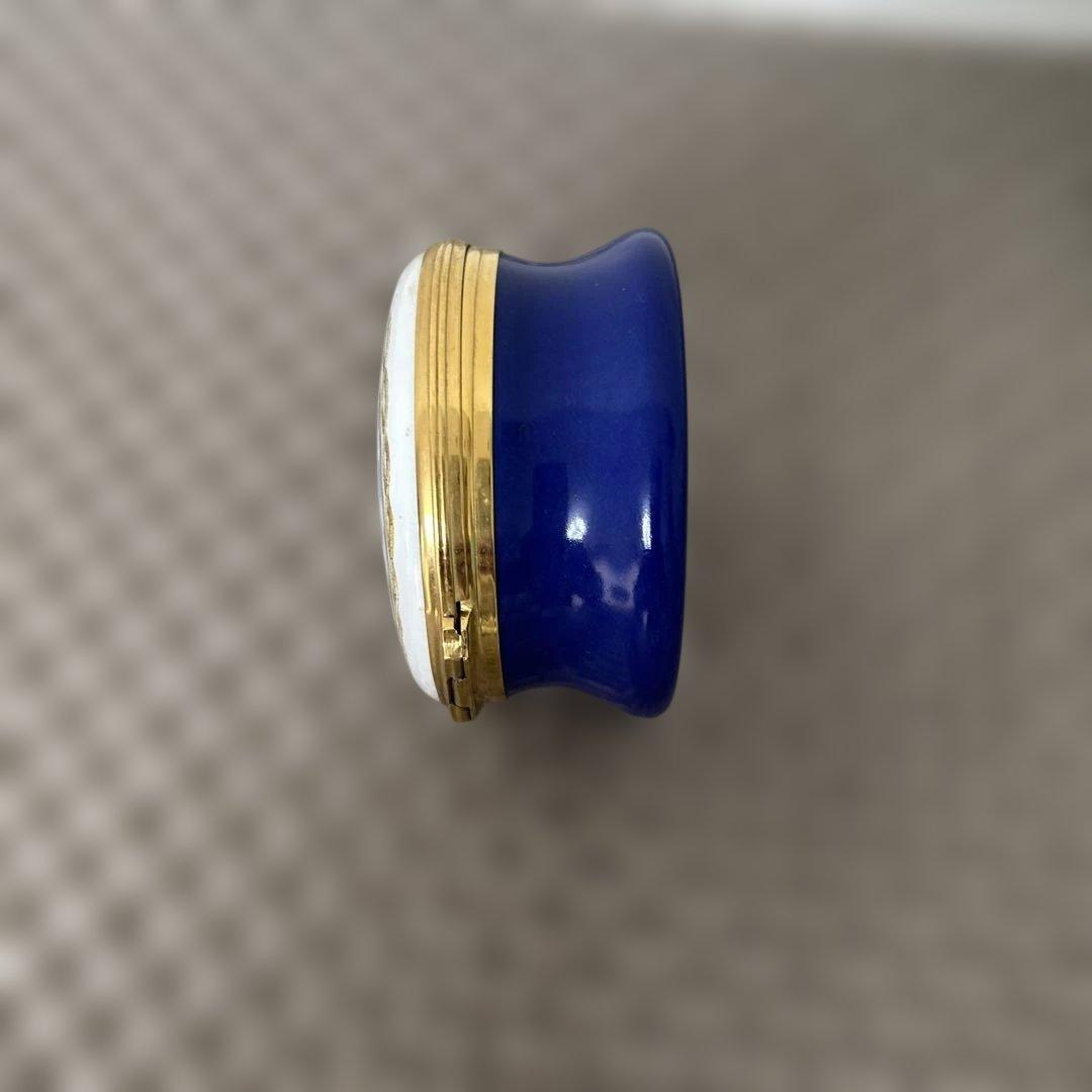 Crummlesのヴィンテージピルボックス(ジュエリーボックス)です。限定版