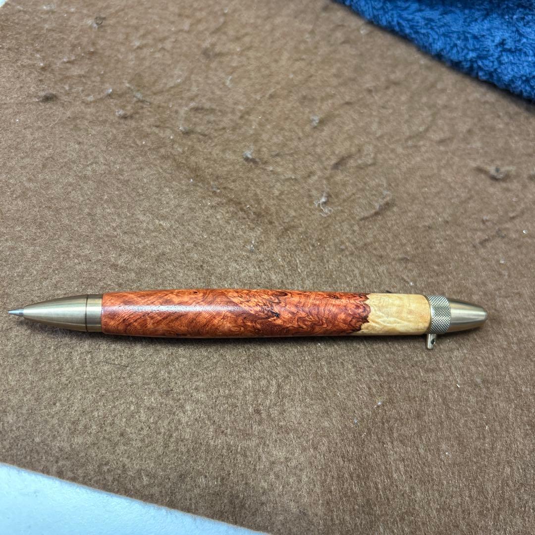 スプリームスタイル　オリジナル　ボールペン 本花梨瘤紅白