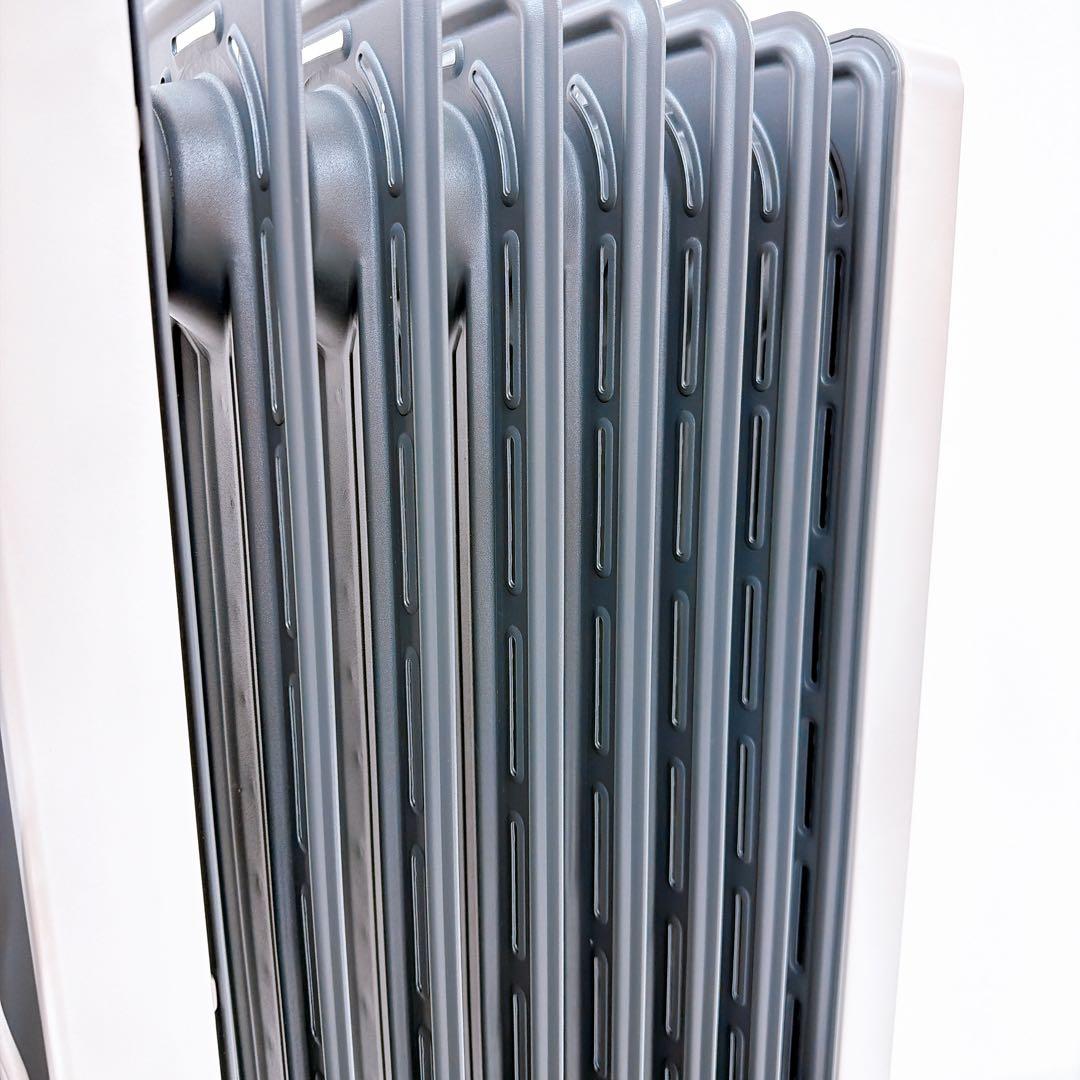 デロンギ　オイルヒーター ヴェルティカルド RHJ21F0812-GY