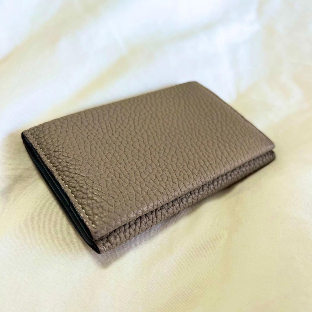 【美品・定価約40%OFF】ボナベンチュラ　名刺入れ　シュリンクレザー