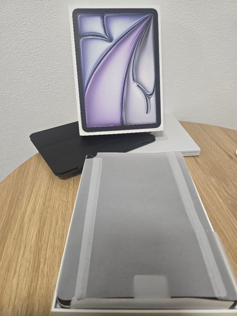 Apple iPad Air M3 11インチ 128GB　カバー、フィルム付