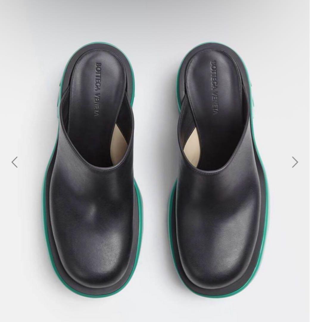 新品 ボッテガ ヴェネタFLASH スリッポン レザークロッグサンダル