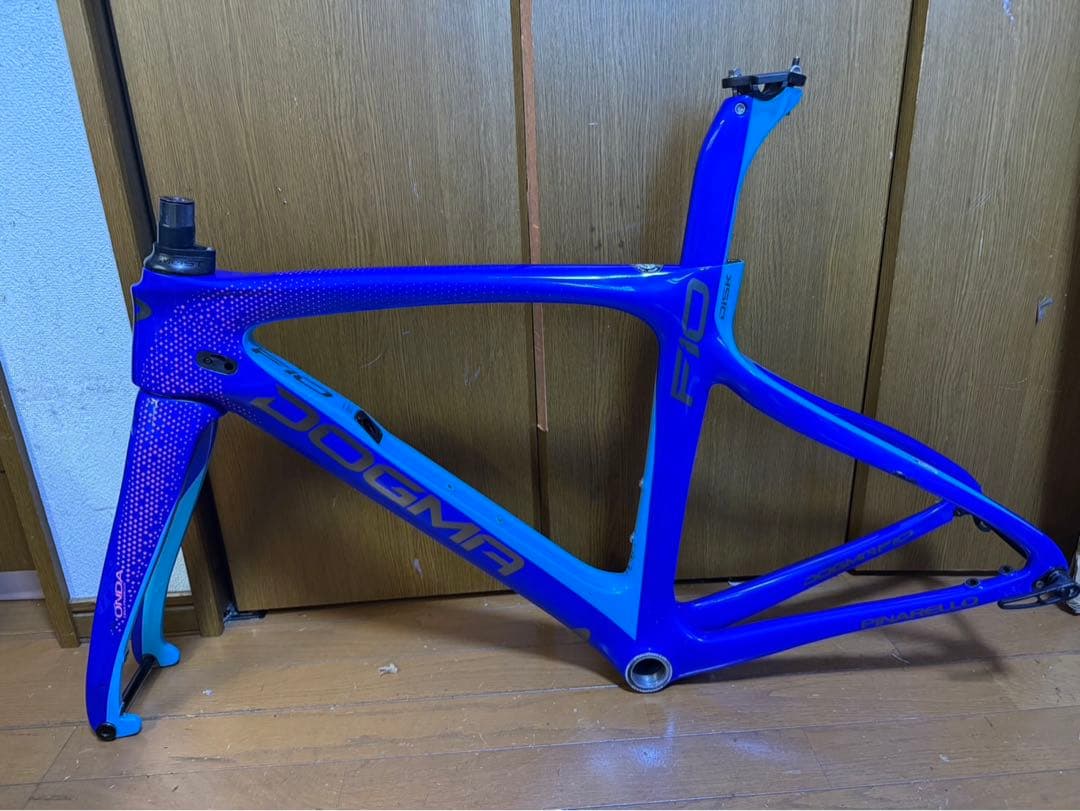 PINARELLO DOGMA F10 フルカーボン　ロードバイク　フレーム
