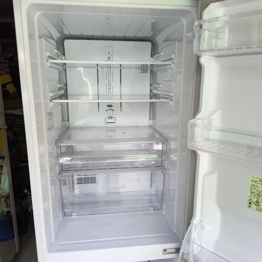 シャープ271L 送料込　冷蔵庫