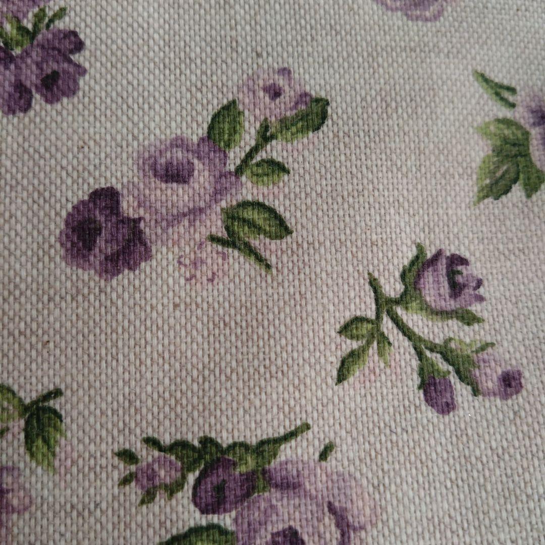 未使用　スペイン撥水加工テーブルクロス　花柄