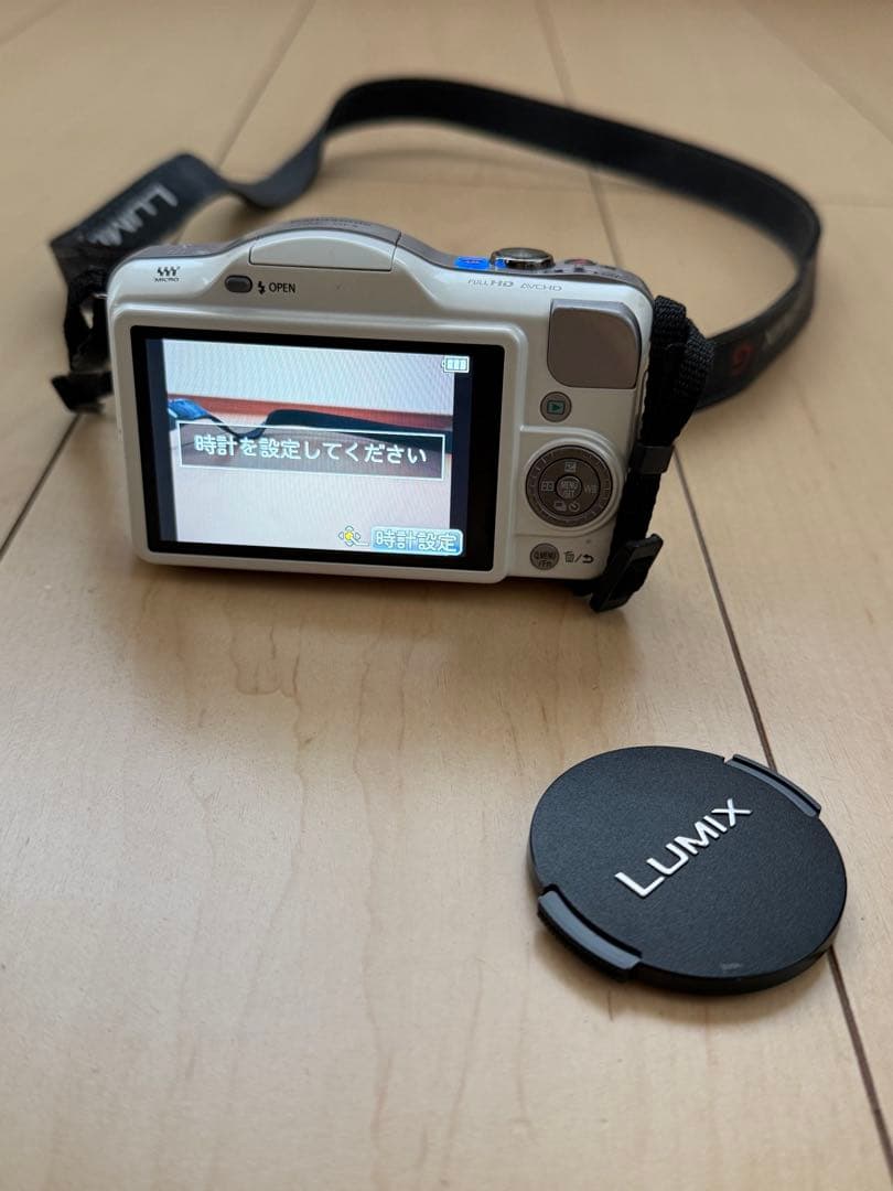 LUMIX DMC-GF3 ミラーレス一眼 Panasonic