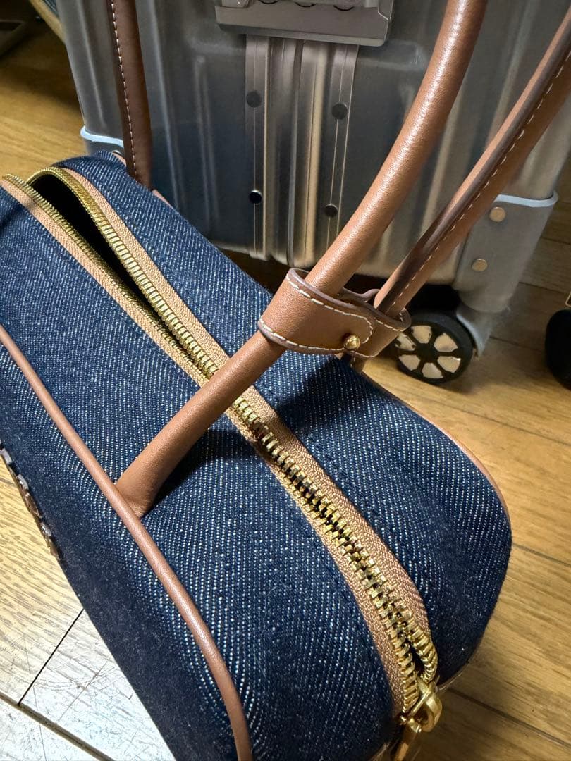 MIU MIU ネイビー デニム ショルダーバッグ