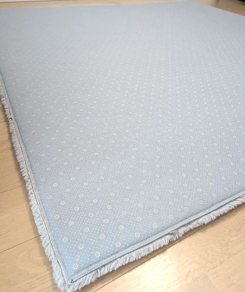 Francfranc　カステ 低反発 ラグ L　2000×2000 シルバー