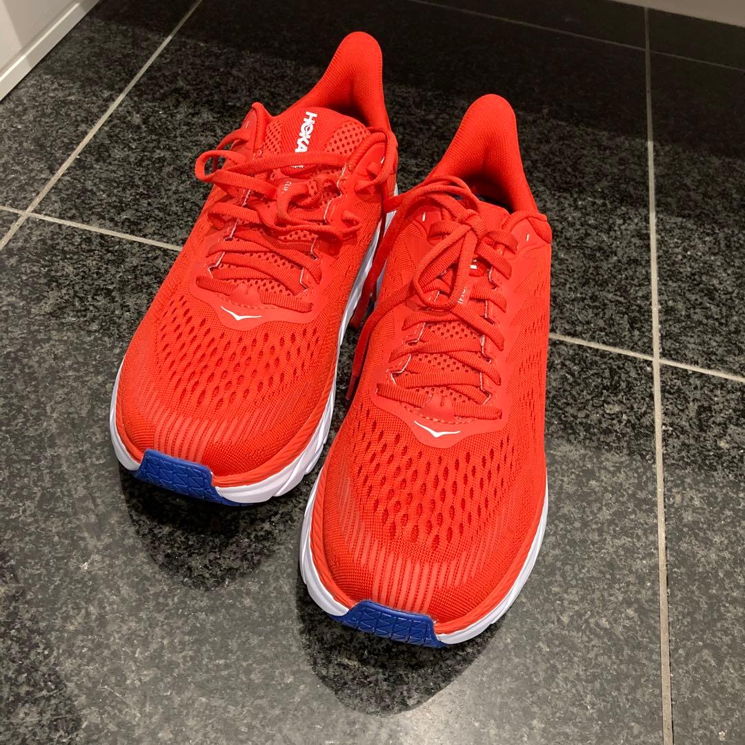 ホカオネオネ　HOKA　ランニングシューズ　26.5センチ