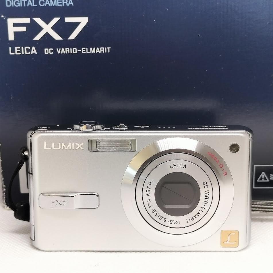 Panasonic LUMIX DMC-FX7 シルバー 82c586