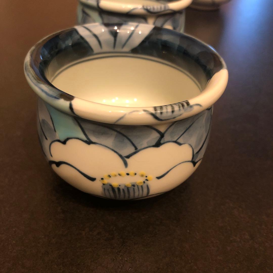 有田焼　陶祥窯 古赤絵花紋 湯呑み 日本酒カップ　　　　椿 小鉢　3客