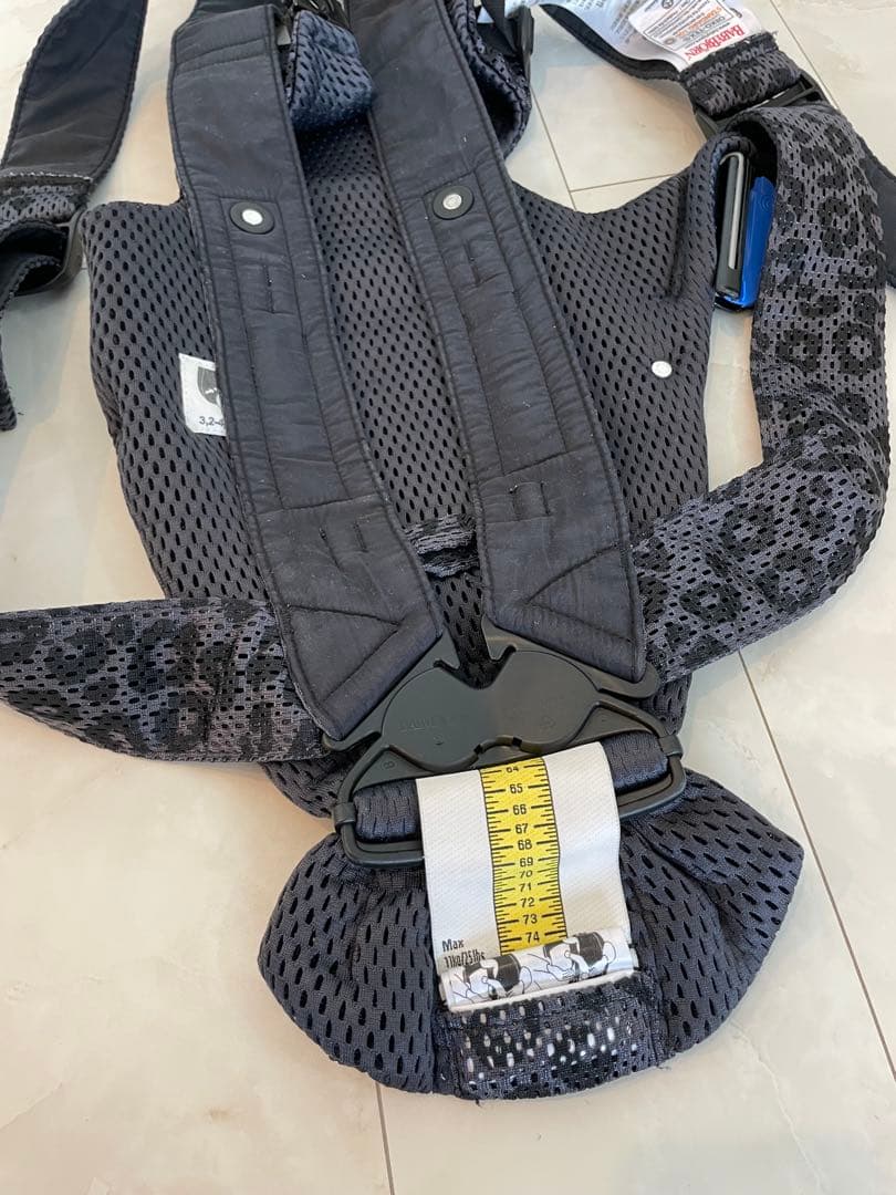 BABYBJÖRN 抱っこ紐 レオパード柄 グレー