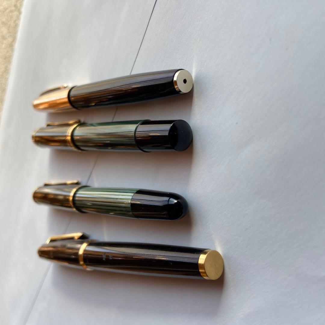 万年筆 4本セット 黒と金のコンビネーション　ペリカン万年筆　太字