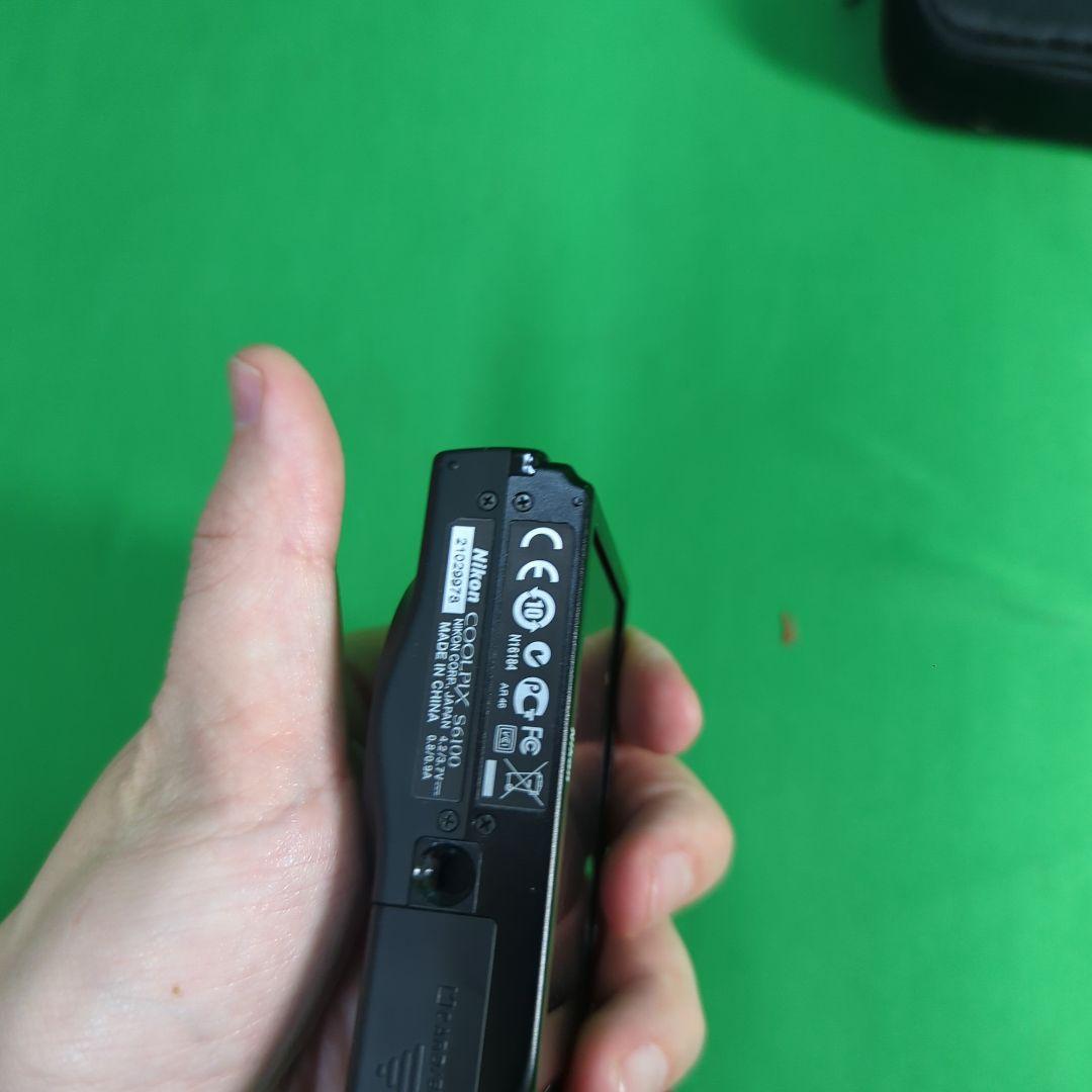Nikon COOLPIX S6100 本体