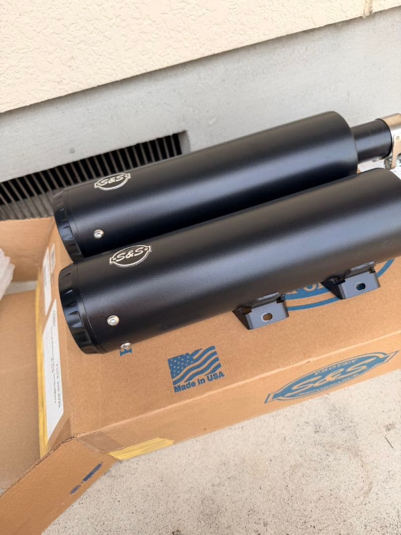 S&S FXFB ブラック スリップオン　２口　マフラー　　最終