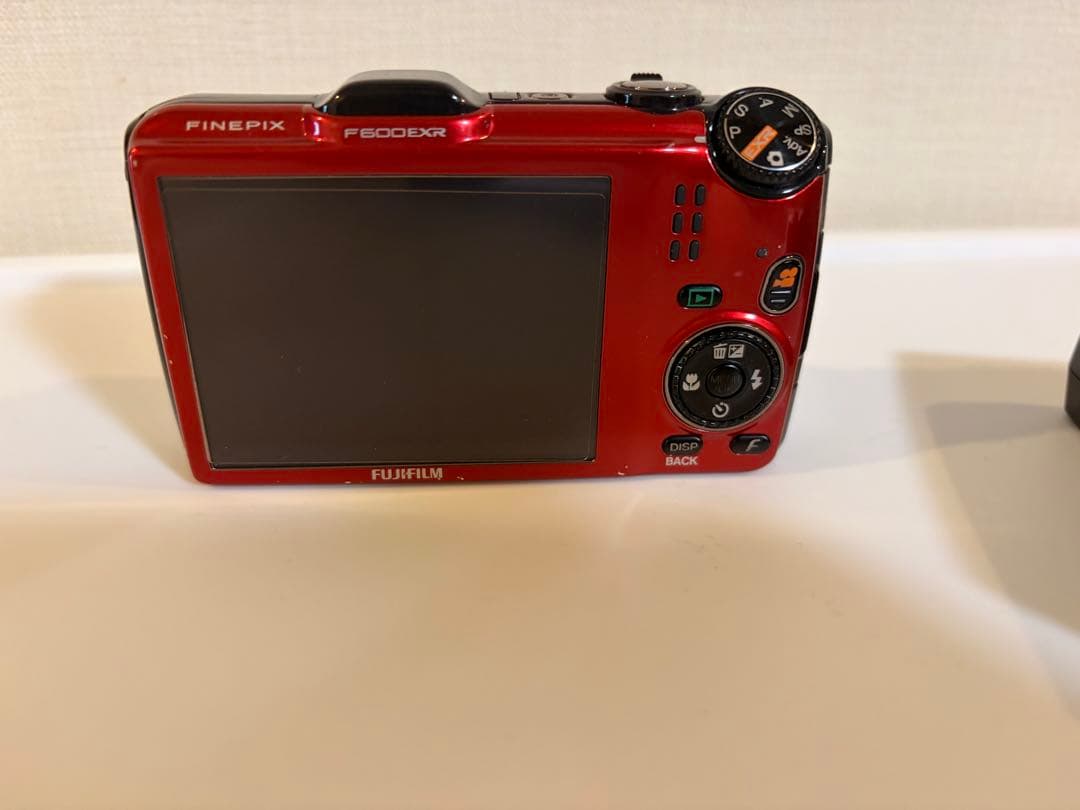 デジタルカメラ FUJIFILM finepix F600EXR