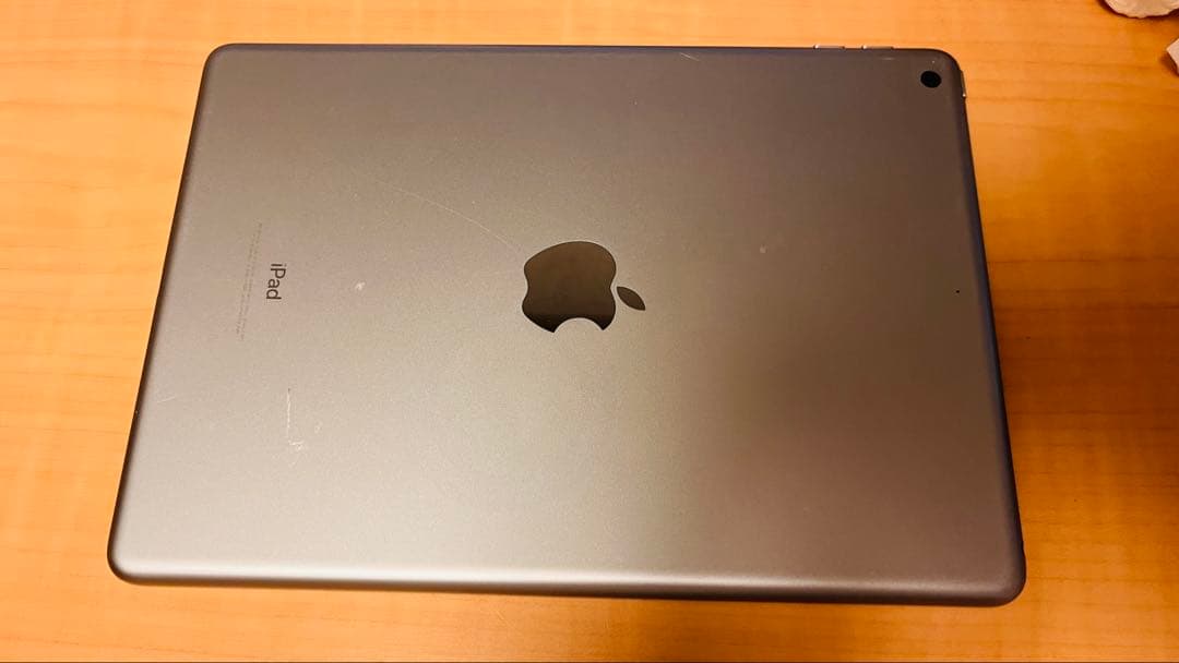 Apple iPad (第6世代) スペースグレー　128g バッテリー78%