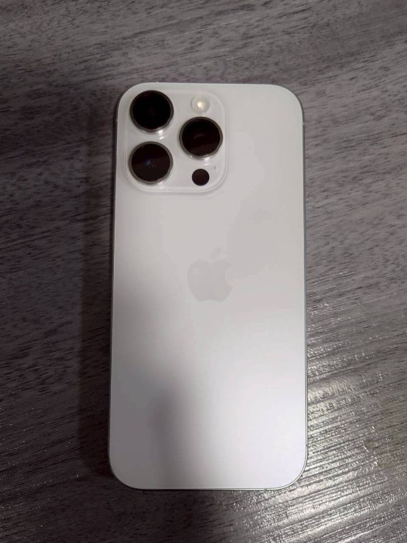 Apple iPhone 16 Pro ホワイト 本体