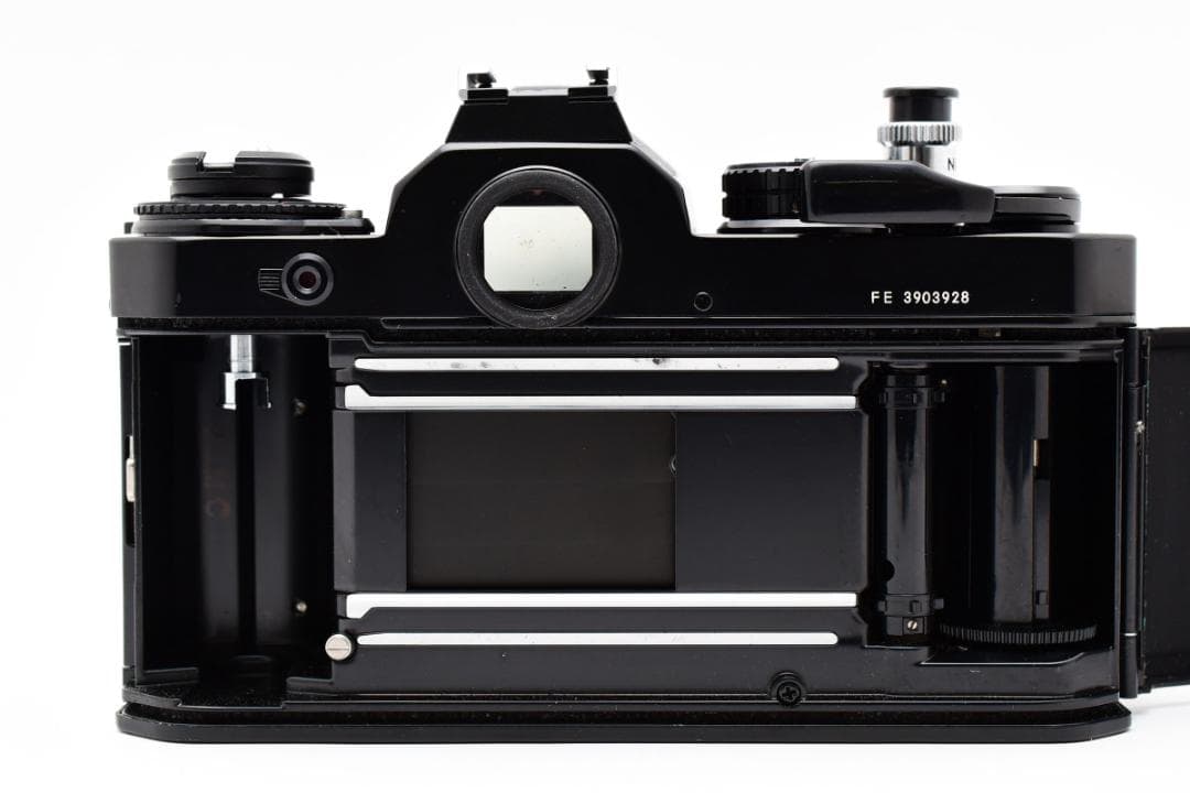 【美品・完動品】Nikon FE ブラック ボディ フィルムカメラ #C04