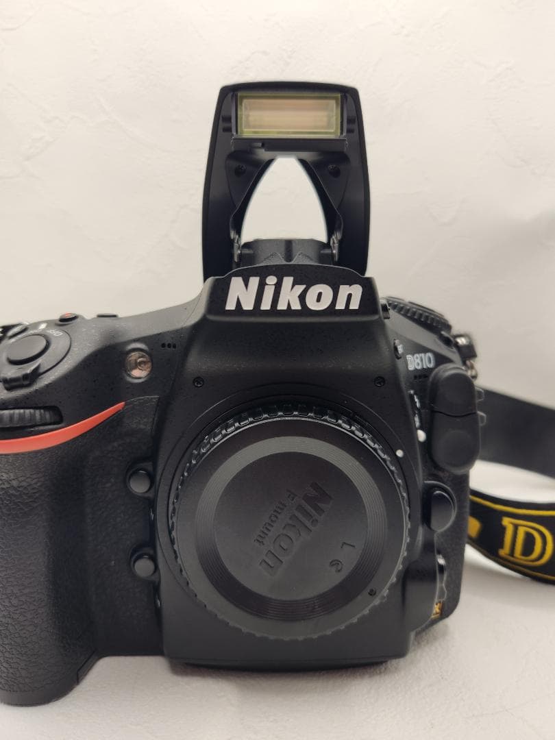 D810ボディ 充電器　バッテリー２個