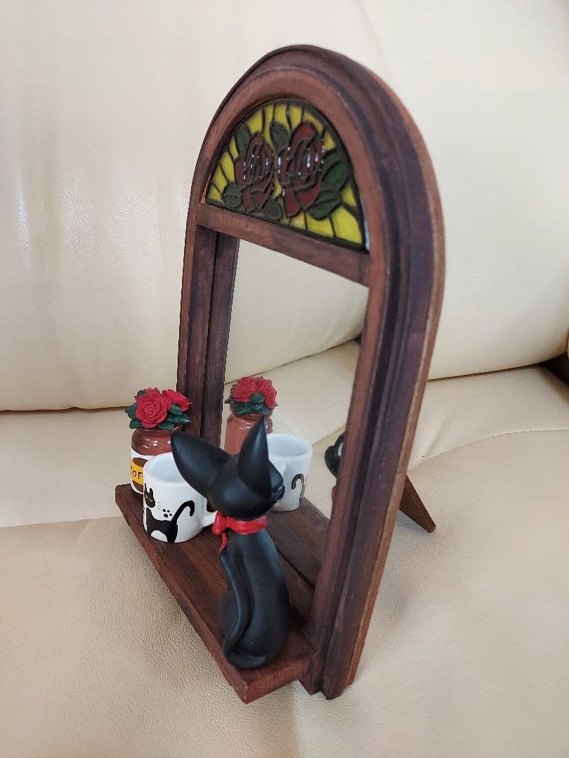 【未使用】魔女の宅急便　ものおもいの窓辺　壁掛け&平置き兼用