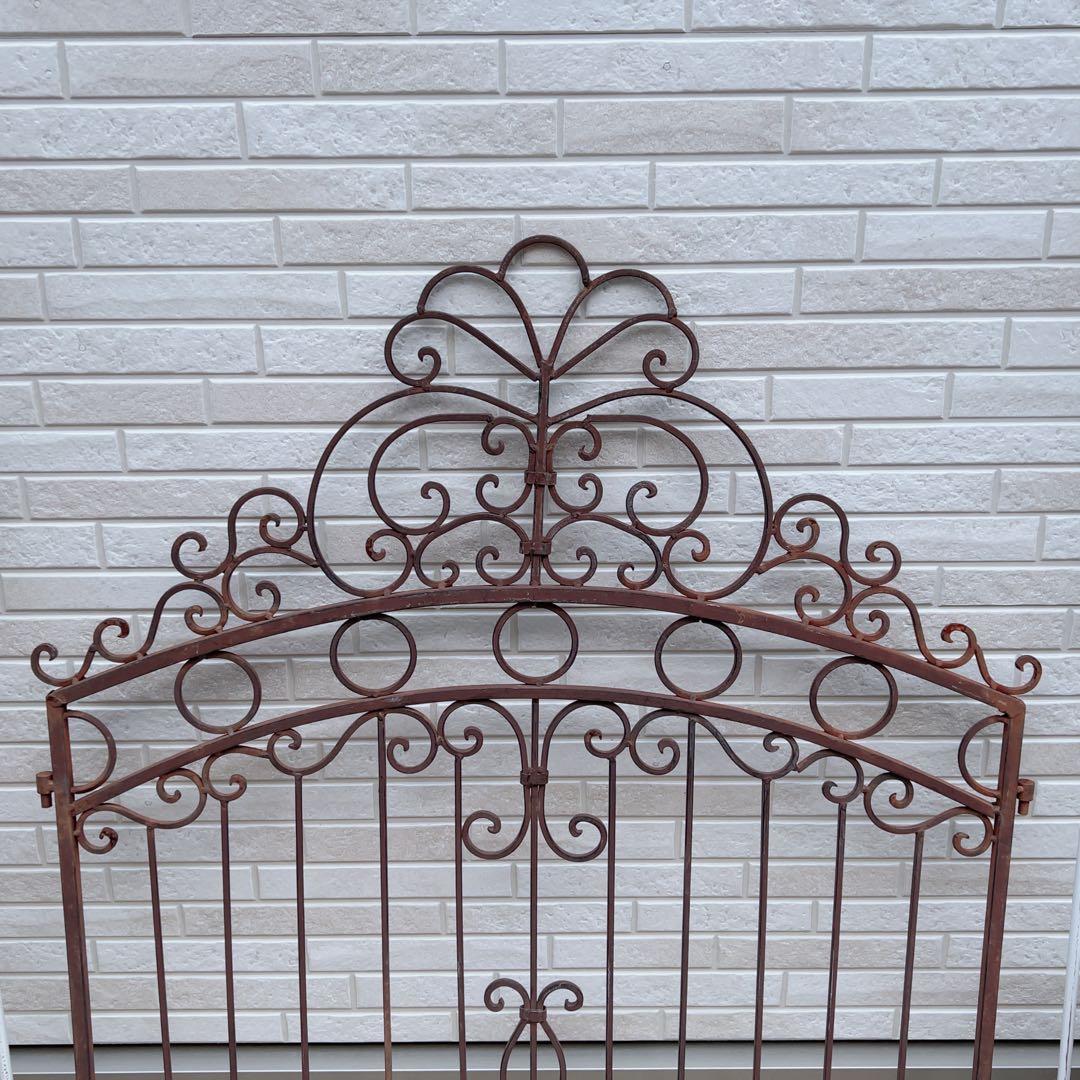 ヴィンテージ風 アイアントレリス＊ゲート