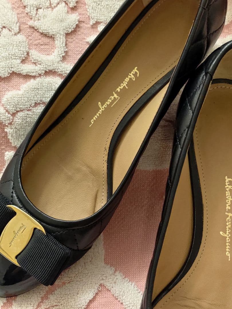 Salvatore Ferragamo♡フェラガモ♡イタリア製♡黒エナメル♡６