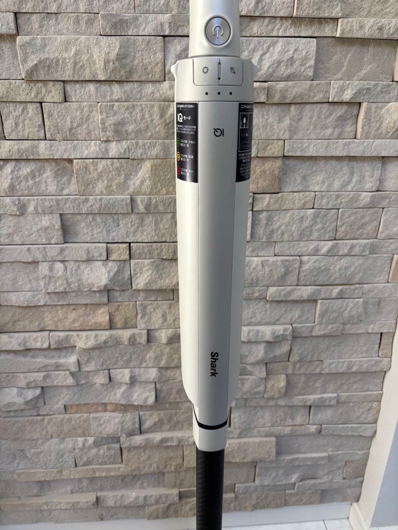 美品　SHARK EVOPOWER SYSTEM NEO スティッククリーナー