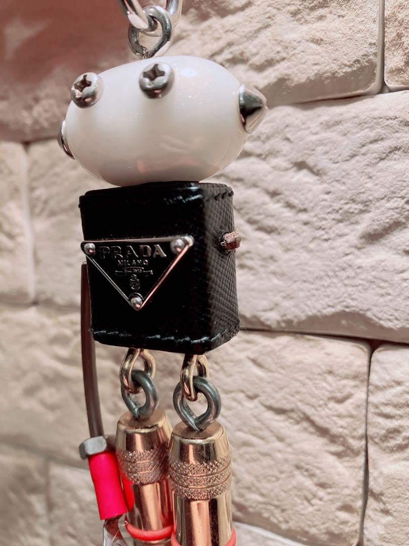 PRADA ロボット型キーホルダー　ユニセックス　エドワード
