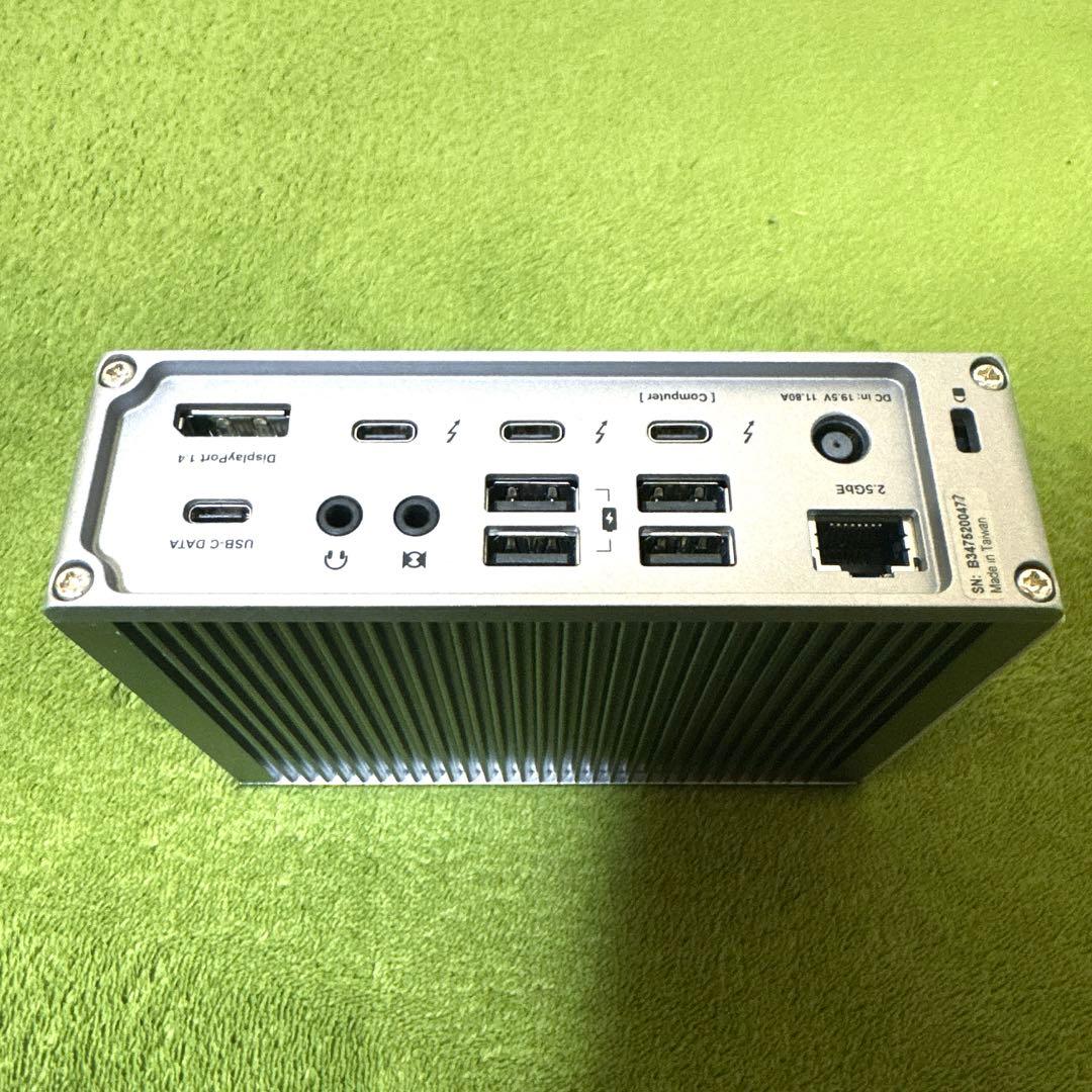 h*e様 【美品】CalDigit TS4 Thunderbolt statio