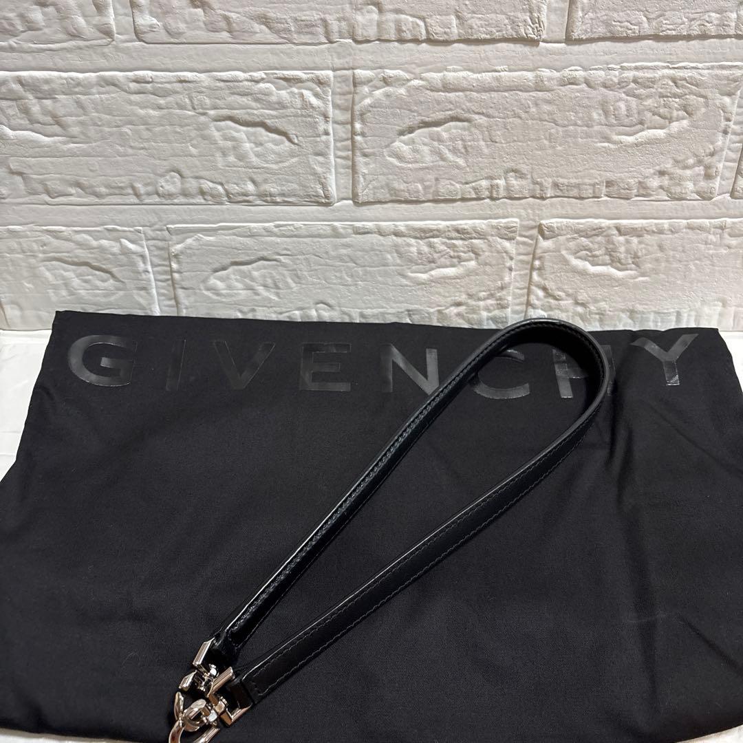 GIVENCHYショルダーバッグ　ハンドバッグ　BB 50KB16J001