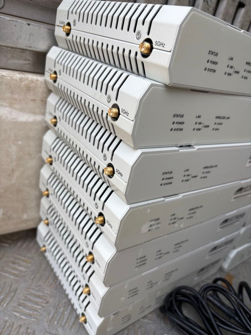 AT-TQ2450　アライドテレシス １４台　アンテナ　電源など　現状ジャンク