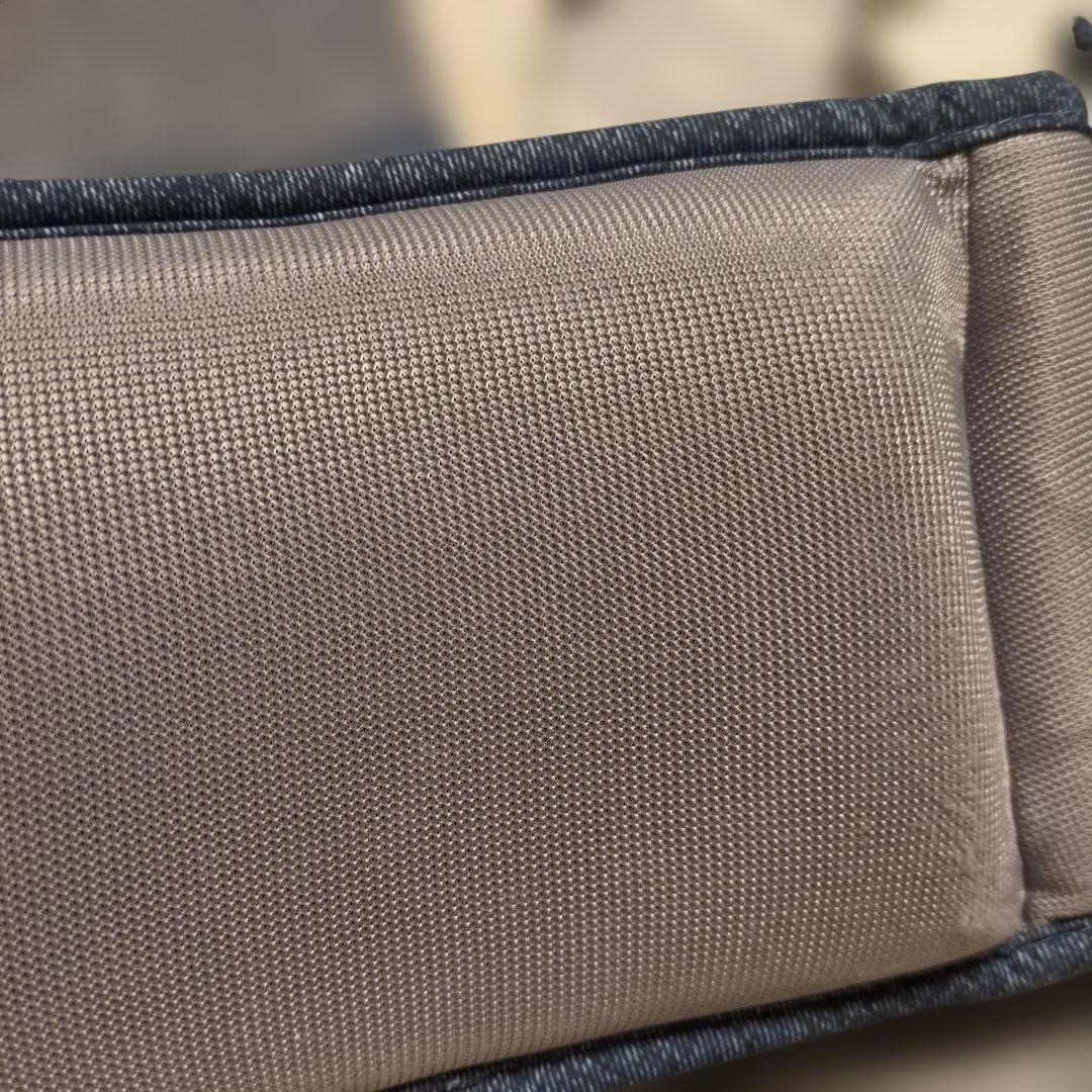 ポグネー　ミキハウス　抱っこ紐　ヒップシート