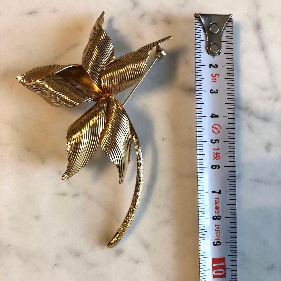 ディオール　DIOR ブローチ