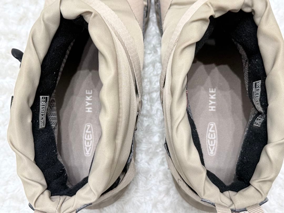 HYKE✖️KEEN コラボ　スノーブーツ　ベージュ　　　25.0
