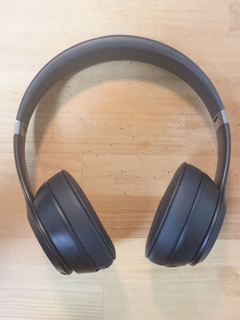 Beats Solo 4 ワイヤレスヘッドホン ブラック